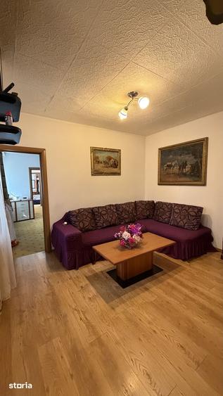 Casă cu 6 camere cu Teren 484 Mp în Chitila
