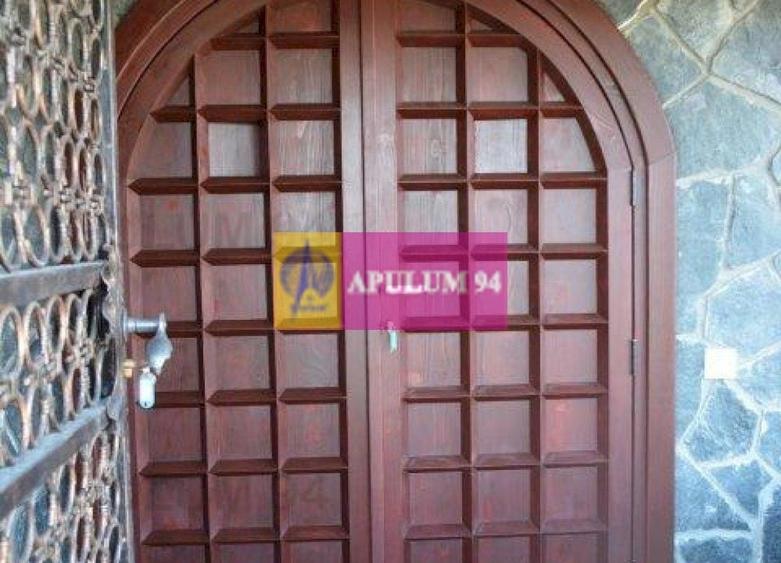 Casă individuală cu 3 camere decomandat cu Canalizare în Poiana Câmpina