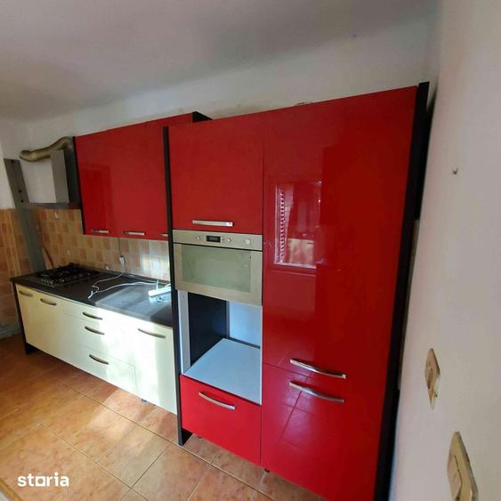 Casă cu 3 camere cu Teren 300 Mp în Păulești