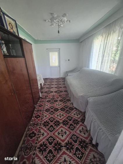 Casă cu 3 camere cu Teren 1132 Mp în Tomești