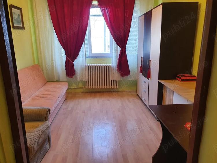 Garsonieră decomandată în Blașcovici