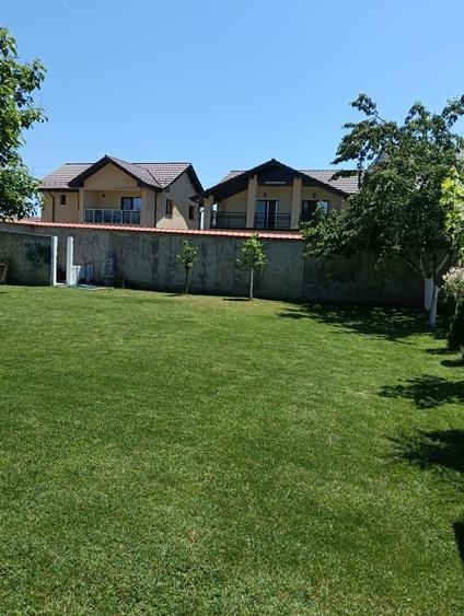 Casă cu 4 camere în Șimian