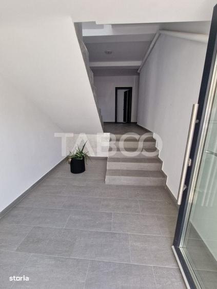 Spatiu birou de inchiriat open space si balcon 54 mpu Doamna Stanca - 2