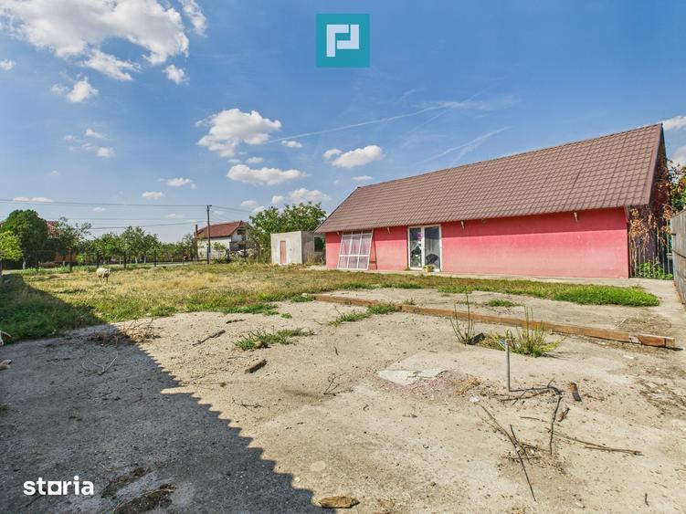 Casă cu 1 camere cu Teren 839 Mp în Zimandu Nou