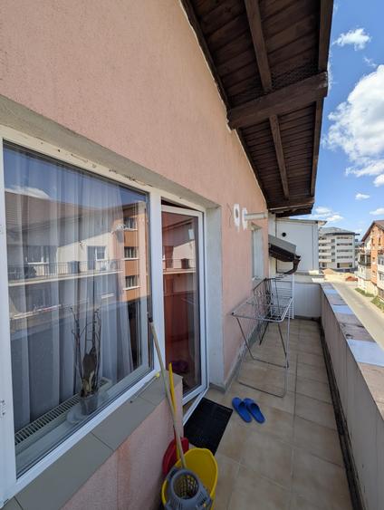 Apartament cu 2 camere decomandat în Florești