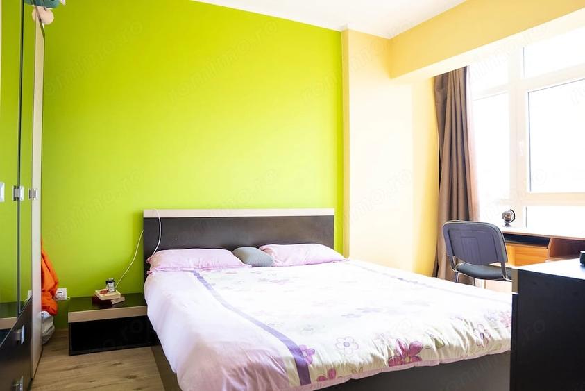 Apartament cu 3 camere decomandat în Central
