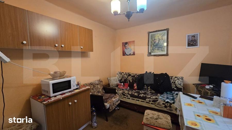 Casa 6 camere, 227 mp, teren 444 mp, zona Nord - 16