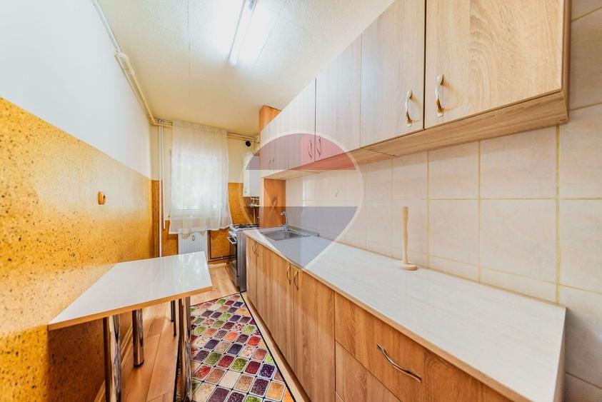 Apartament cu 2 camere semidecomandat, mobilat în Aurel Vlaicu