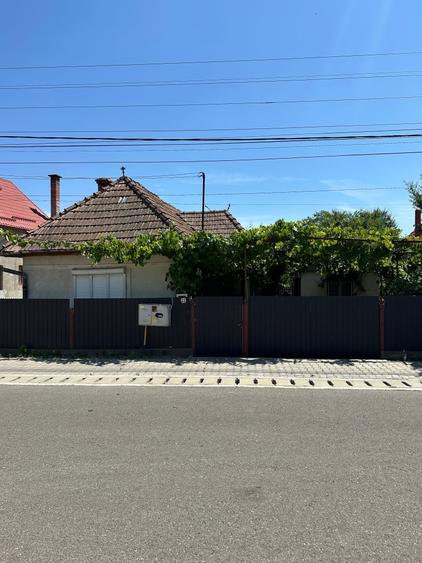 Casă cu 3 camere în Reghin