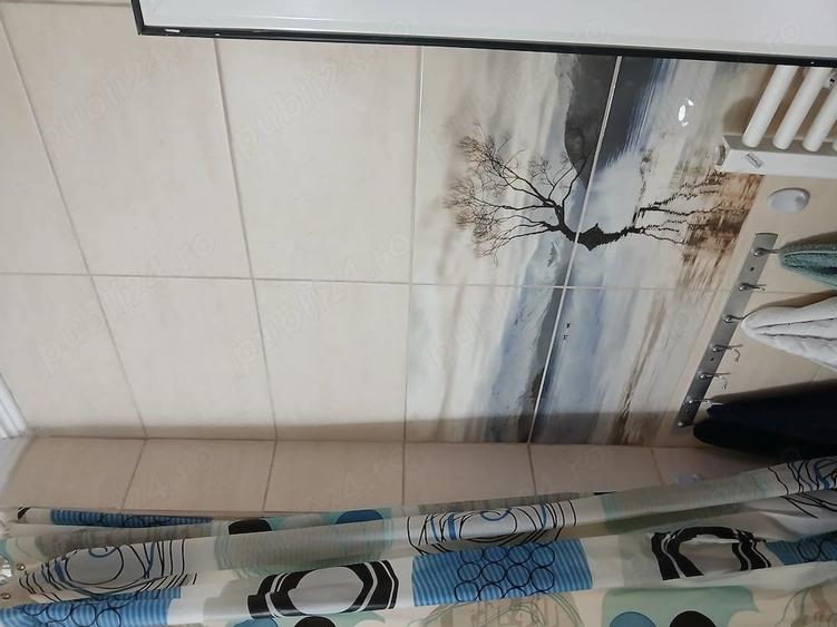 Apartament cu 3 camere semidecomandat în Donici