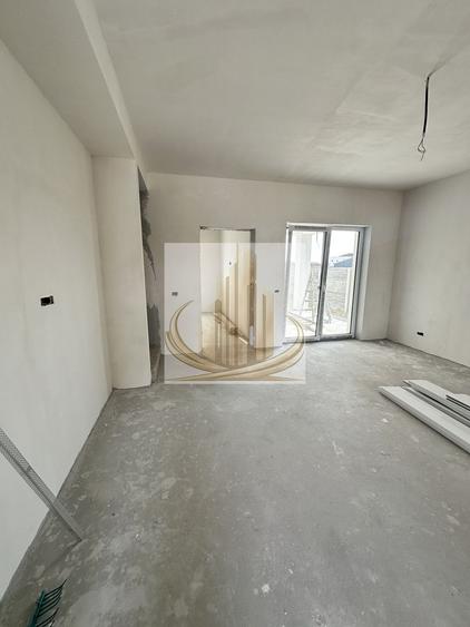 Duplex cu 4 camere cu Canalizare în Săcălaz