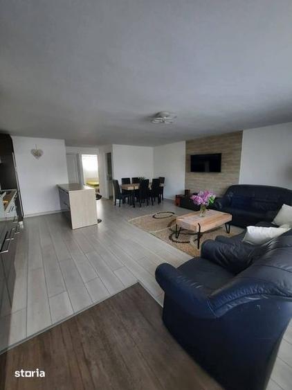 Apartament cu 2 camere, mobilat în Europa
