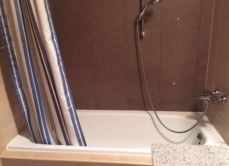 Apartament cu 2 camere decomandat în Păcii