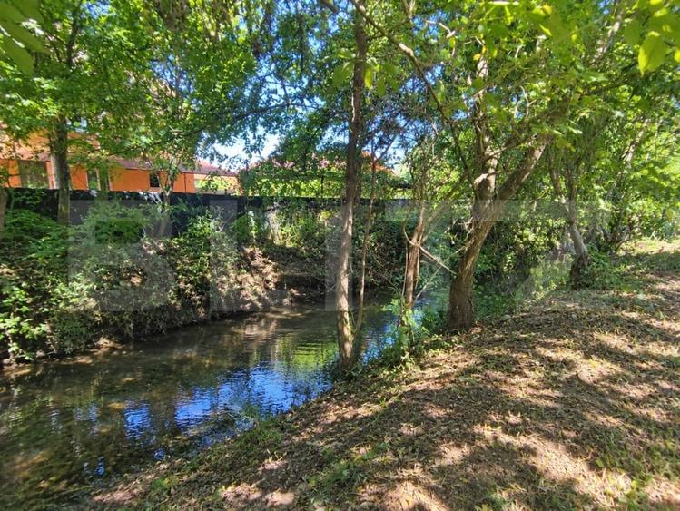 Casă individuală cu 3 camere cu Canalizare în Băcia