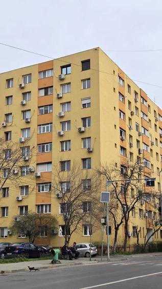 Apartament 3 camere Gorjului Metrou 6/8 An 1982 - 6