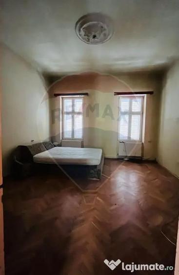 Casa cu 3 camere pe strada Eminescu - 3