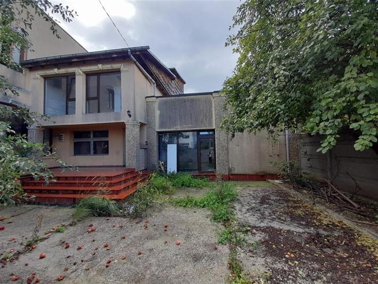 Vanzare casa, in zona Ultracentrala - 1