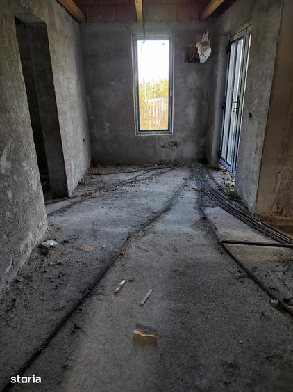 Casă cu 1 camere cu Teren 600 Mp în Central
