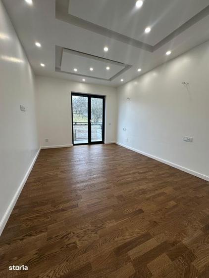 Apartament 3 camere, 61 mp Bloc nou, Etaj 1 Str. Crangului, De - 1