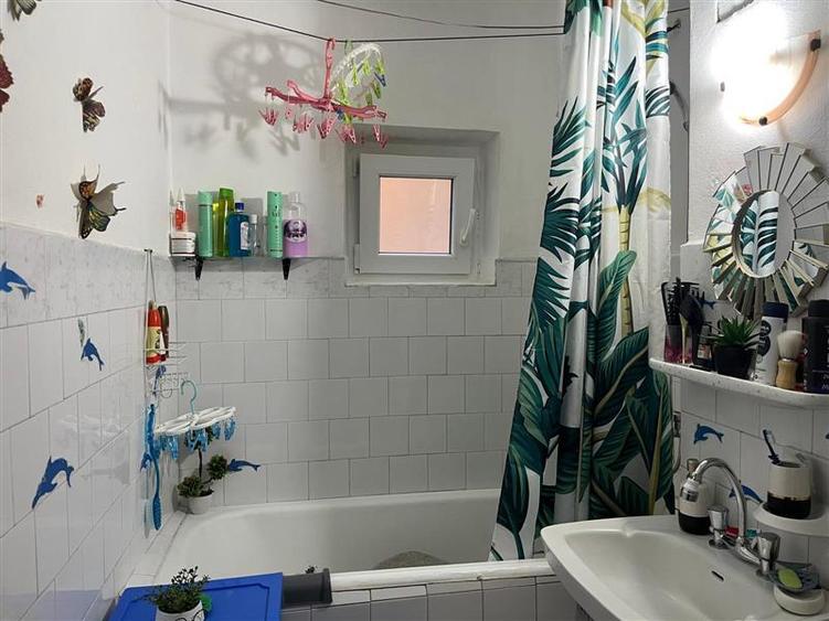 Lugoj, Ap. Superb, 2 Cam. 83 MP. Parter - 29