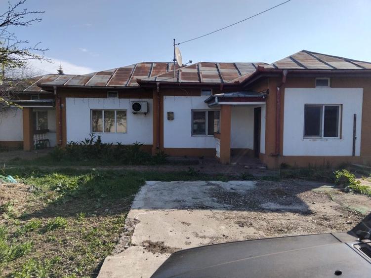 Casa de vanzare Petre Iorgulescu si teren - 1