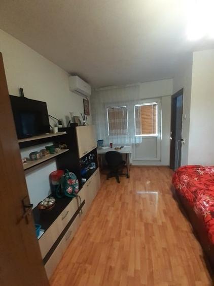 Proprietar vând garsoniera  Rahova - 1