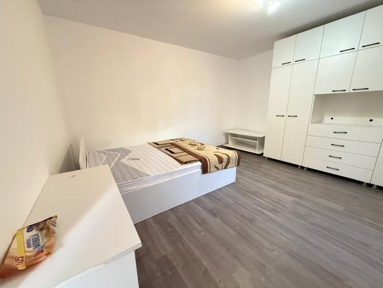 Casa la curte comuna, 1 camera, 40 mp + terasa generoasa - Balcescu - 2