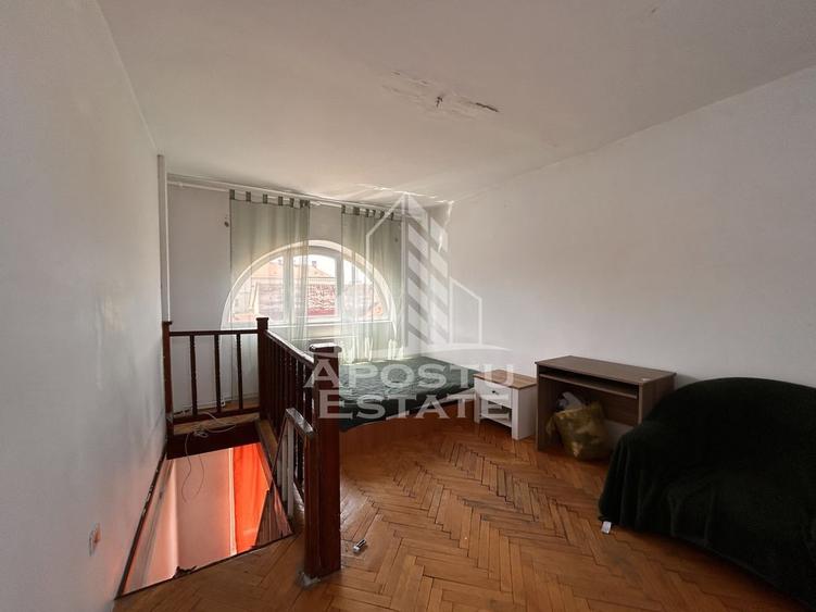 4 camere decomndat Pia?a Unirii | Terasa, parcare in c... - 6