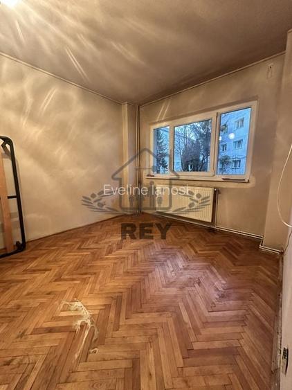 Garsonieră de vânzare Zona Siretului-C. Dumbravii