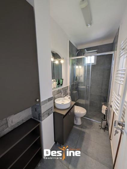 Centru apartament decomandat 2 camere etaj 2 renovat baie cu geam Str. Arcu - 11