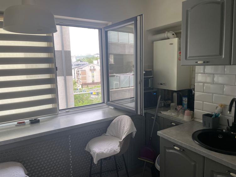 Apartament de vanzare - 4