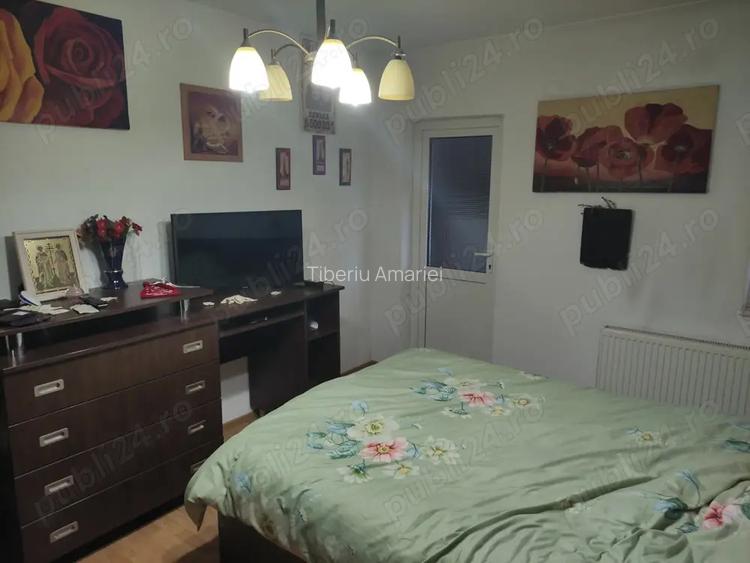 Vand casa cu etaj langa ?coala 9 Vand casa cu etaj langa ?coala 9