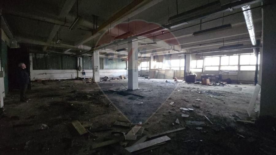 DE INCHIRIAT Spațiu comercial de 900mp în zona Nord-Est - 5