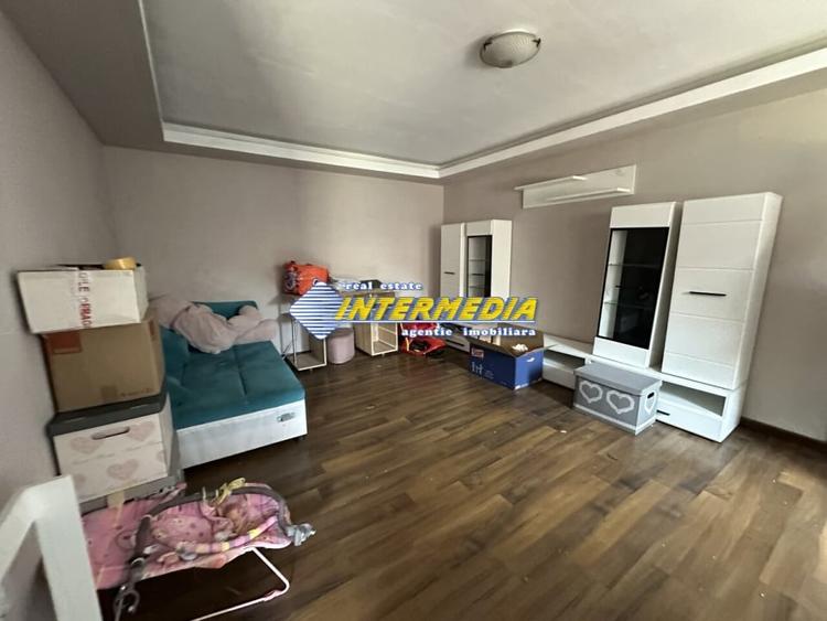 Proprietate 2 case curte pavata Teren 700 mp Hotel CETATE gard utilitati - 10