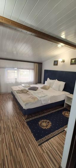 PENSIUNE - TROCADERO - 11