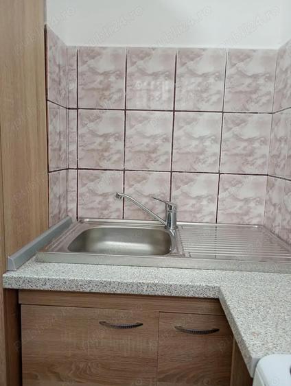 Inchiriez garsoniera - 7