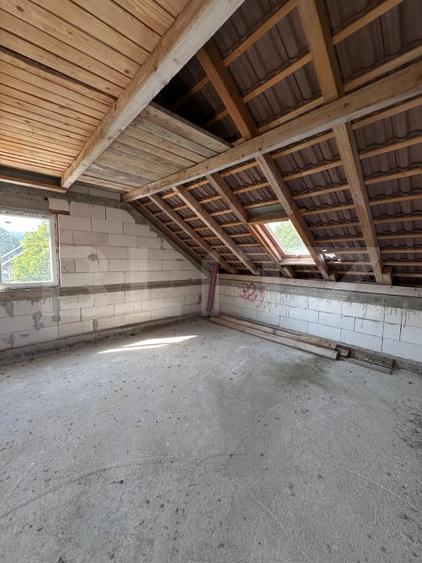 Casa cu potential deosebit, 172 m? utili, teren 500 m?, sat Buza - 4