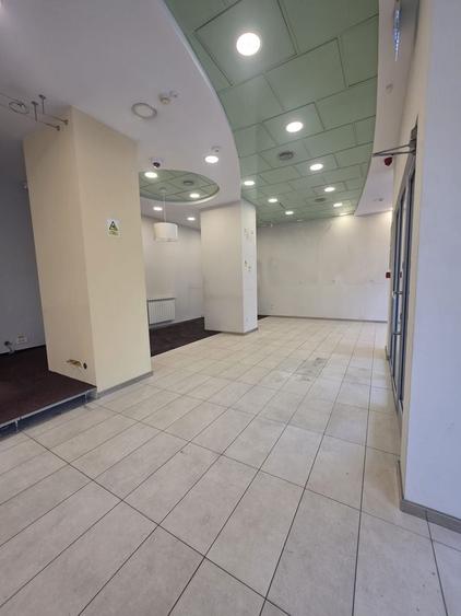 Spatiu comercial cu suprafața de 110/220 mp parter - 2