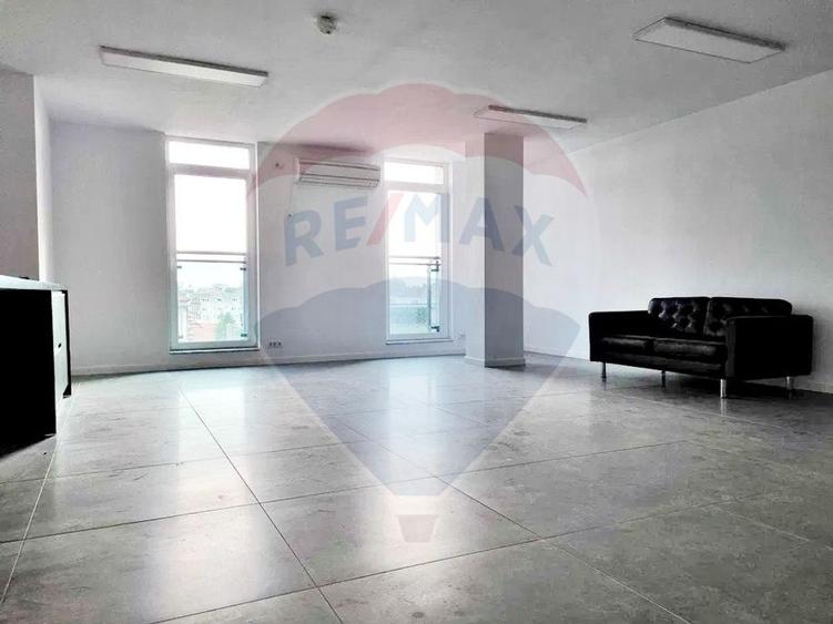 Spatiu de birouri  53 mp Arad Plaza de inchiriat- etaj 5 - 7