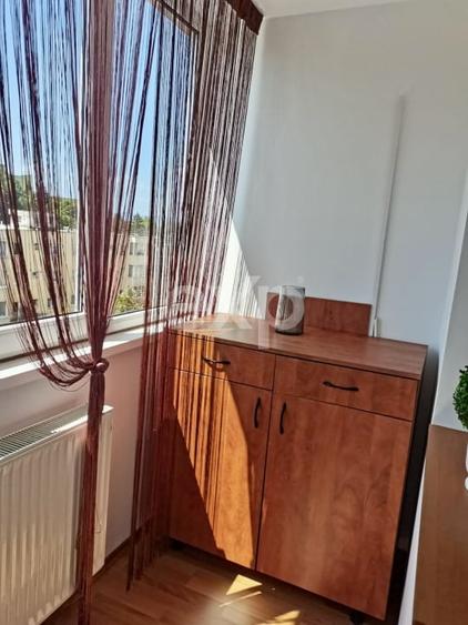 Garsonieră de închiriat – Zona Griviței, Brașov | 360 €/lună - 12