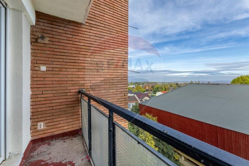 Apartament cu 3 camere de închiriat TIP SAMATHA - zona Polivalentă - 28