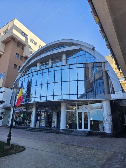 Spa?iu comercial cu parcare - Pietonal la groapa - 2