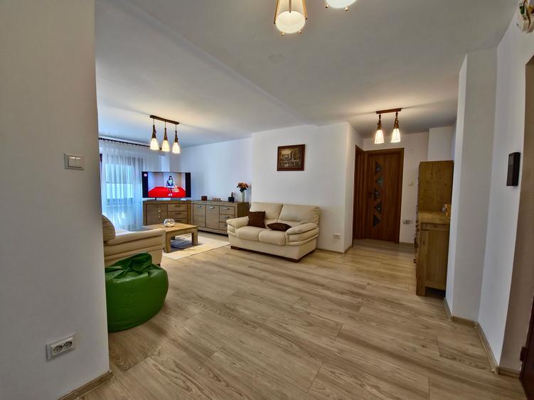 Vedere la mare Faleza Nord 3 camere mobilat utilat loc de parcare termen lung - 23