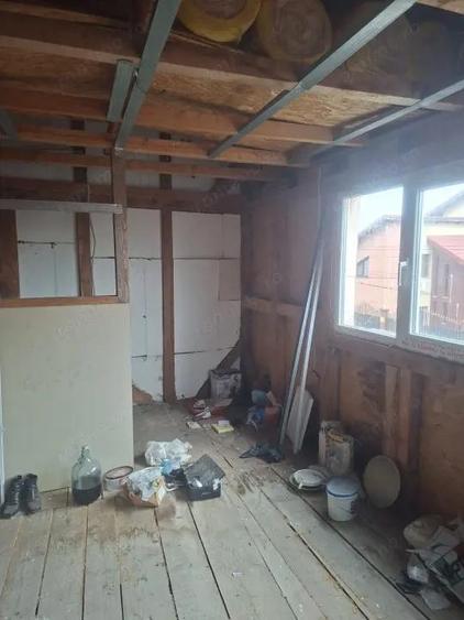 CASA SPATIOASA IN PLOIESTi COMPARTIMENTARE EXCELENTA-ZONA LINISTITA - 13