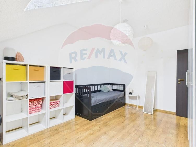 Casa / Vila cu 4 camere Darza, Crevedia - 12