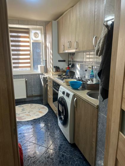 Titan - Apartament 3 camere - renovat - decomandat - mobilat utilat - metrou - 7