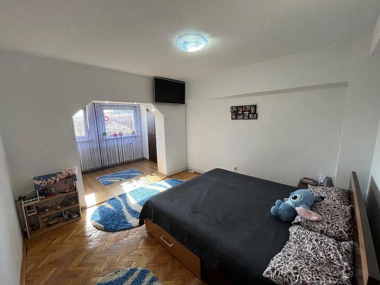 Apartament cu 3 camere decomandat în Ultracentral