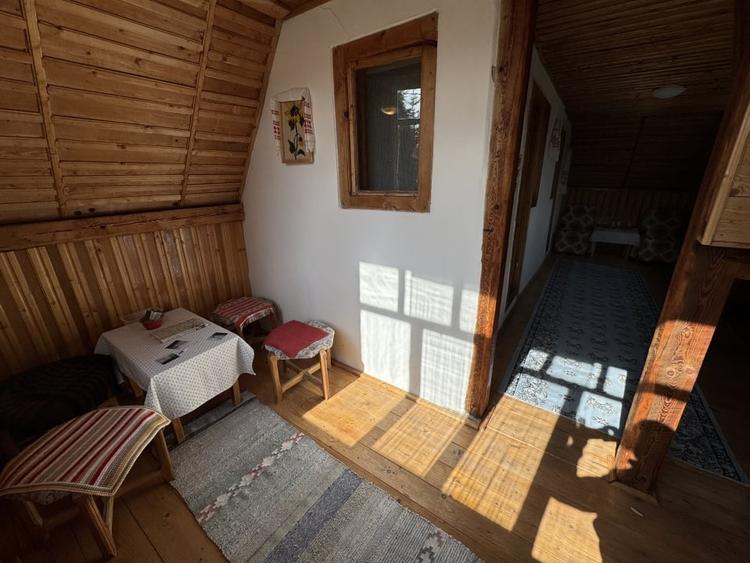 Casă de vacanță de vânzare în Colibița – priveliște superbă spre lac! - 15