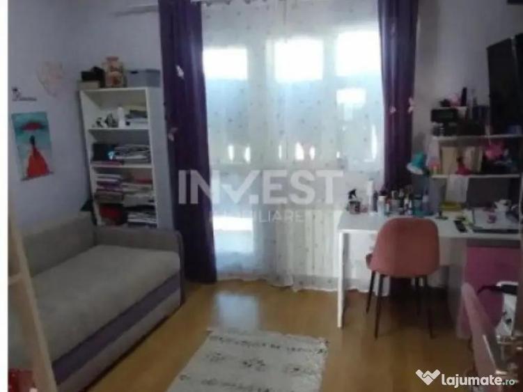 Centru- apartament 3 camere - 2