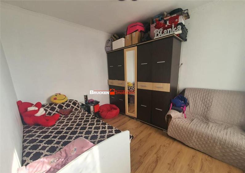 Apartament cu 3 camere de - 8